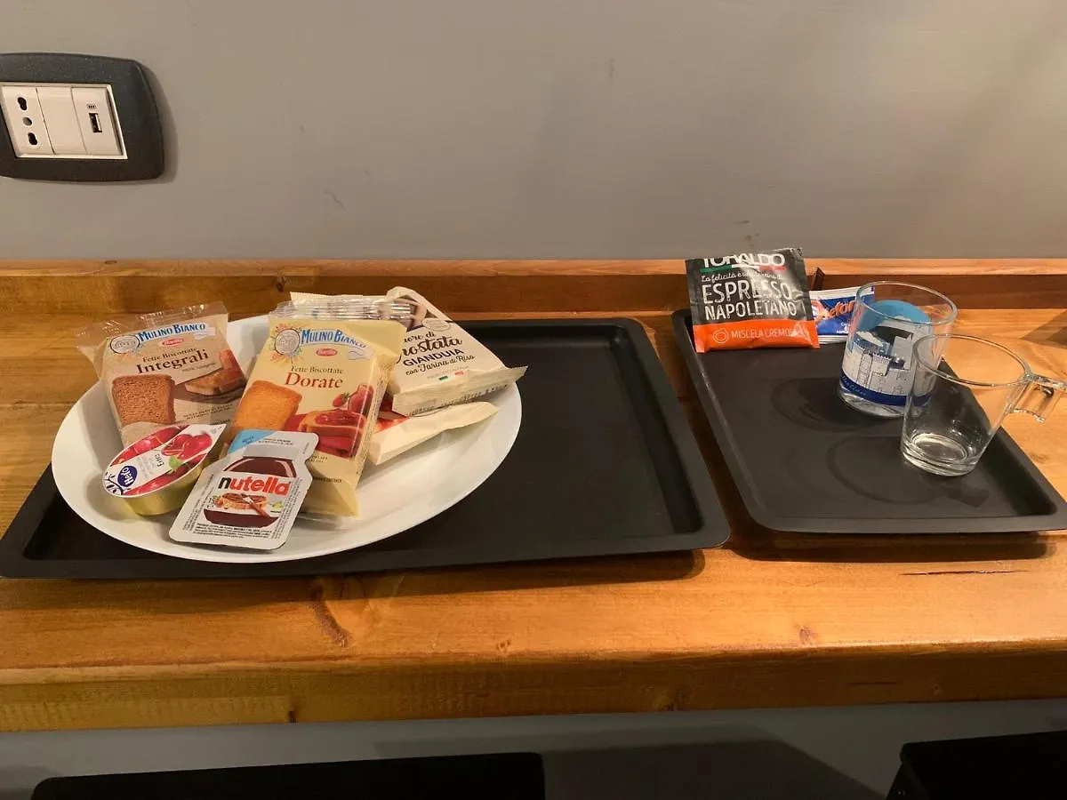 Alojamento de Acomodação e Pequeno-almoço La Terrazza Di Parthenope Acomodação com café da manhã Nápoles Itália